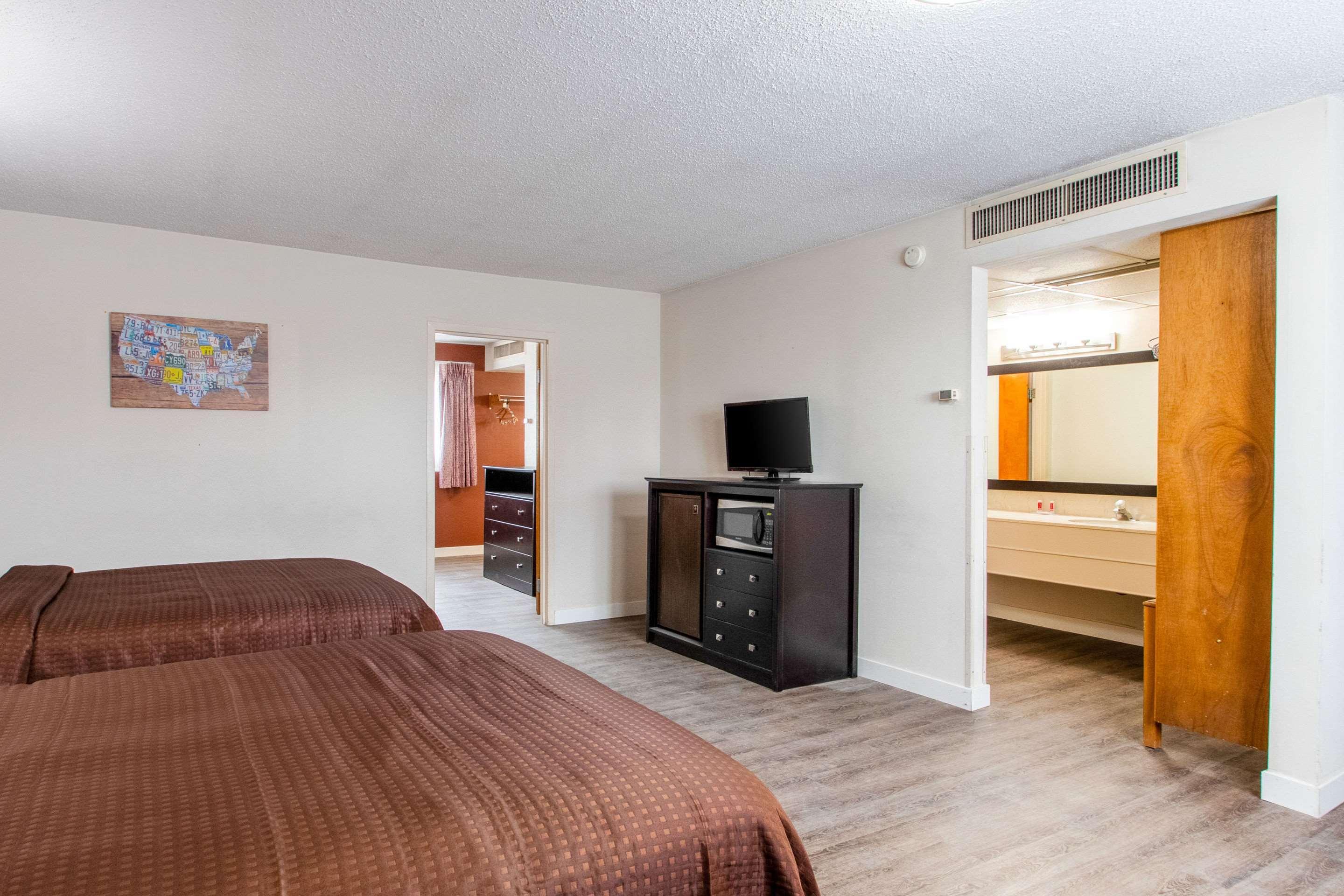 Econo Lodge Elko Downtown Area Екстер'єр фото