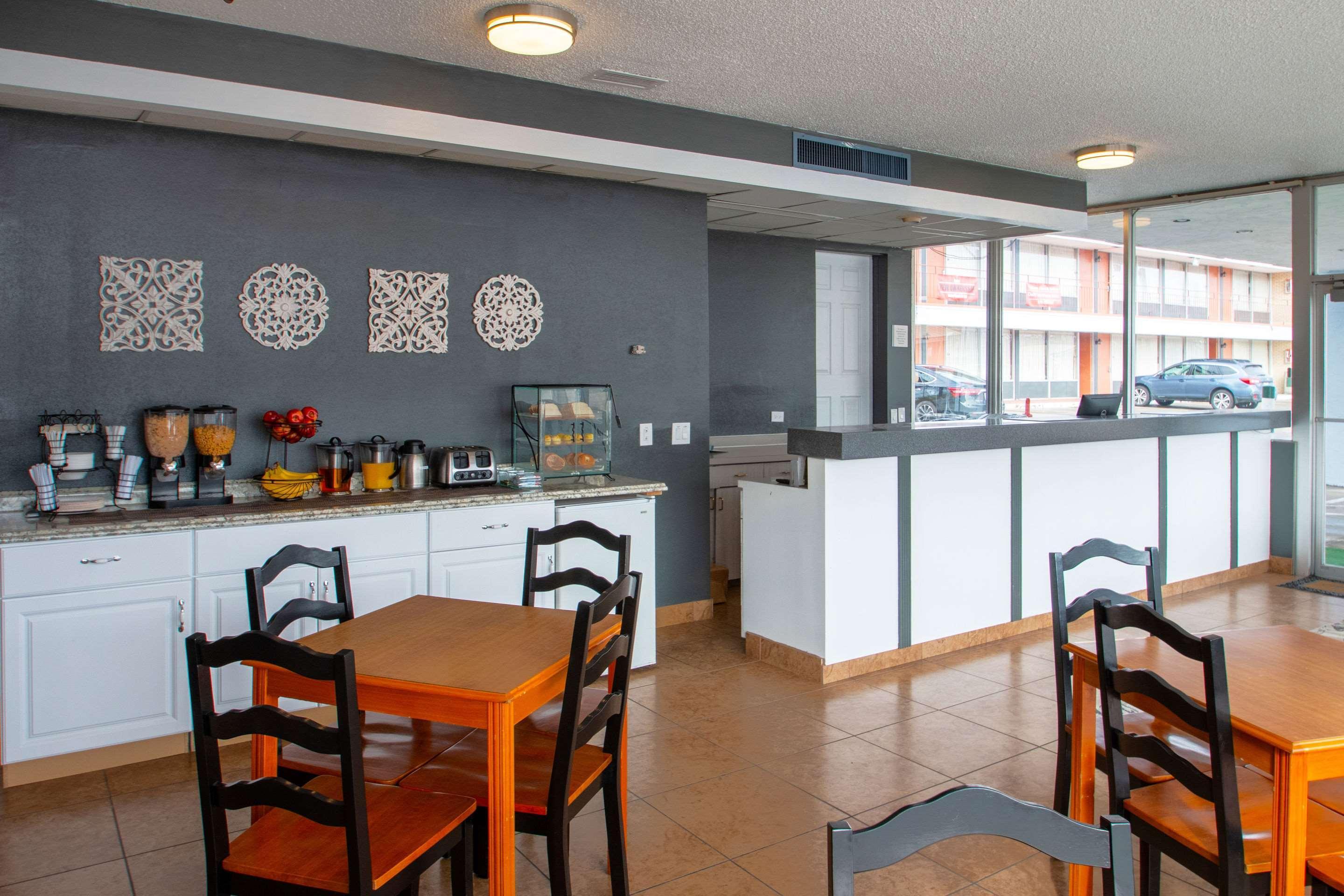 Econo Lodge Elko Downtown Area Екстер'єр фото