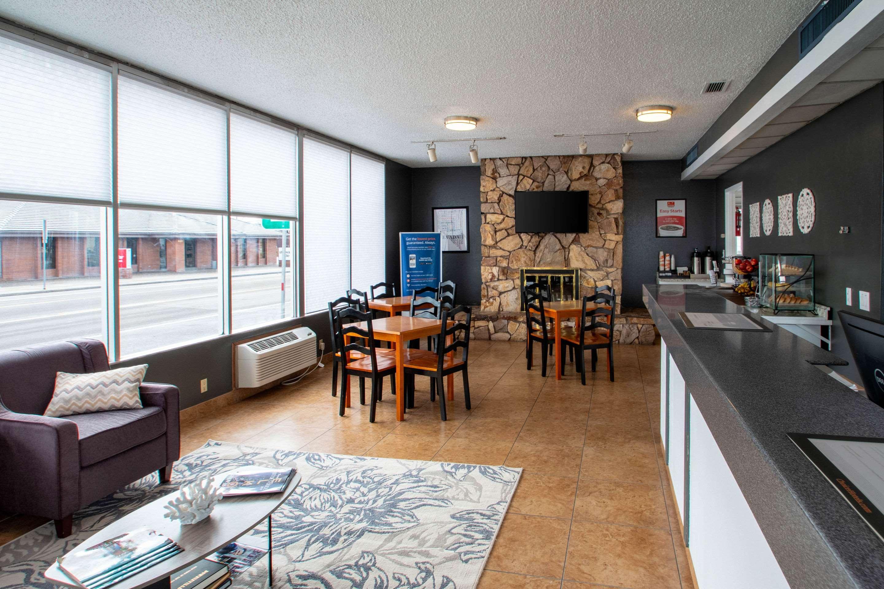 Econo Lodge Elko Downtown Area Екстер'єр фото