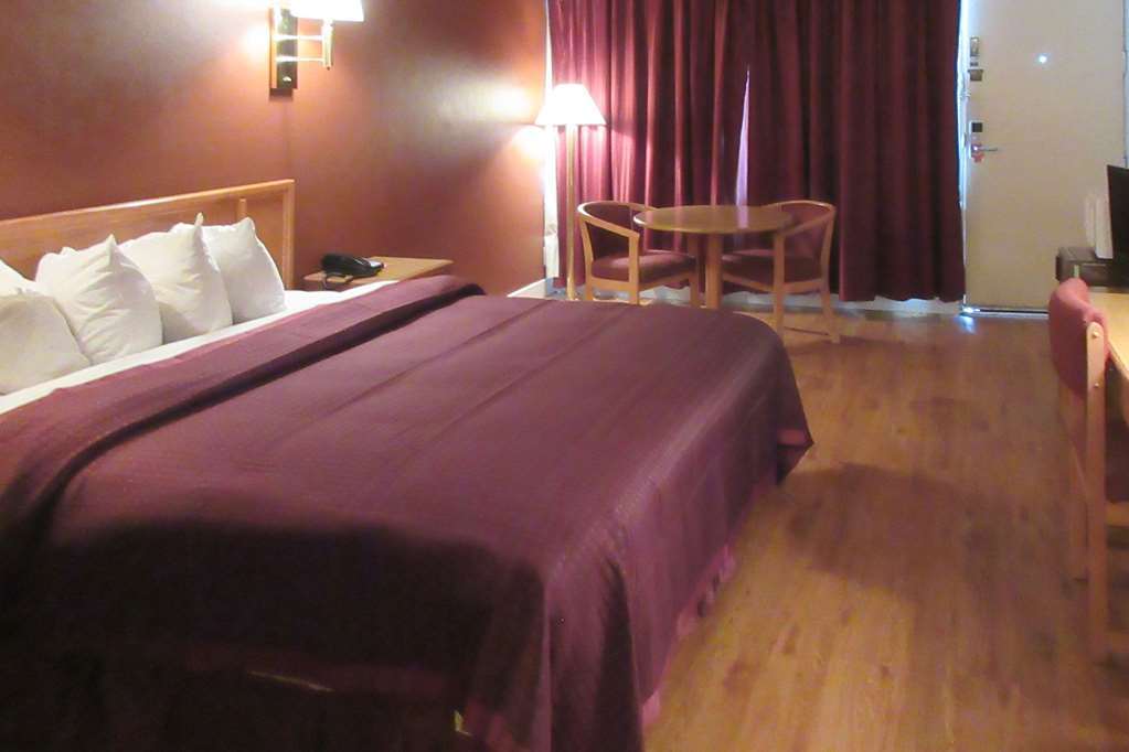Econo Lodge Elko Downtown Area Номер фото