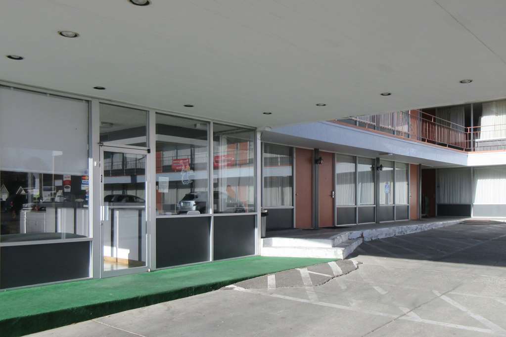 Econo Lodge Elko Downtown Area Екстер'єр фото